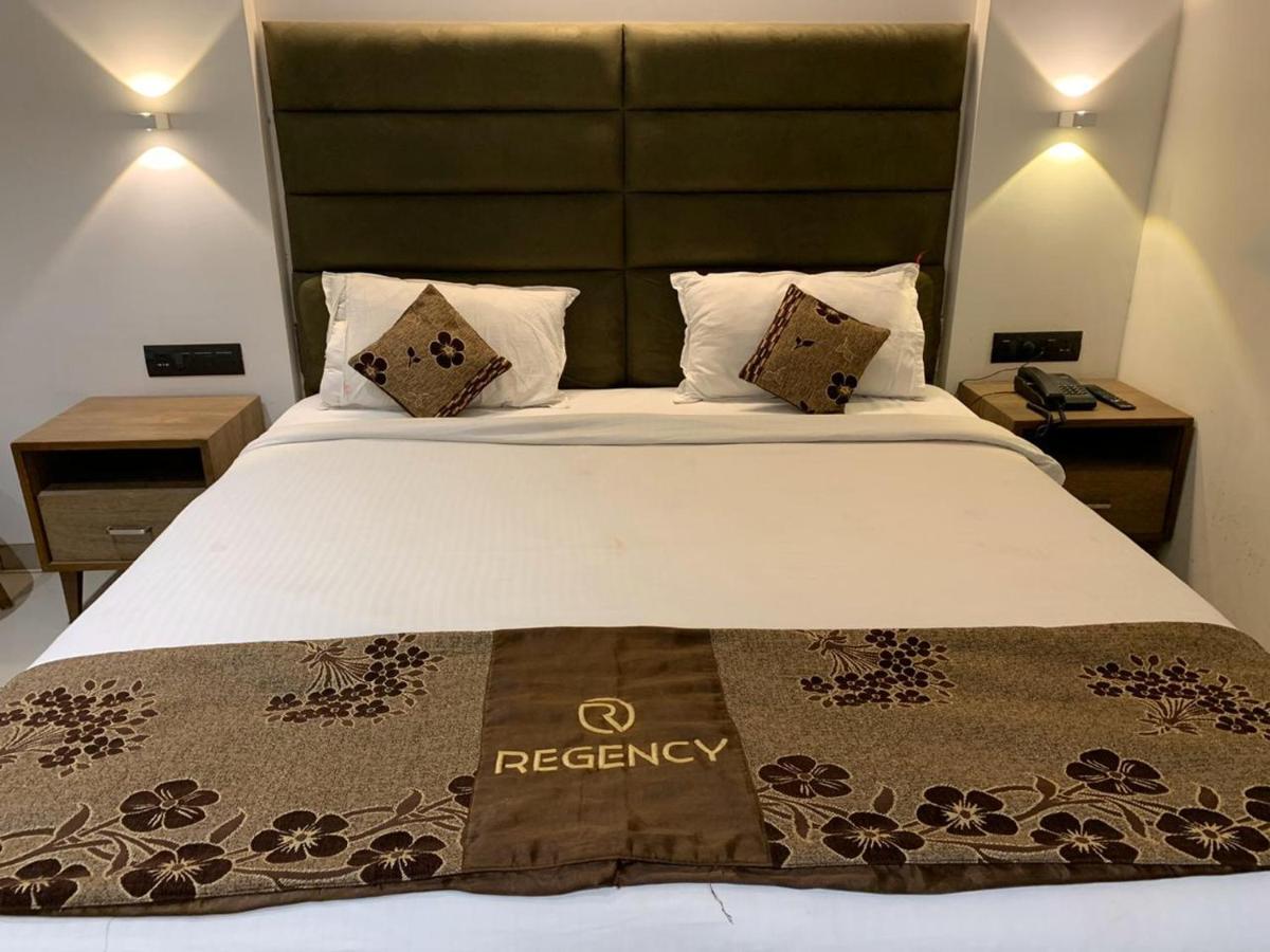 סוראט Hotel Regency מראה חיצוני תמונה