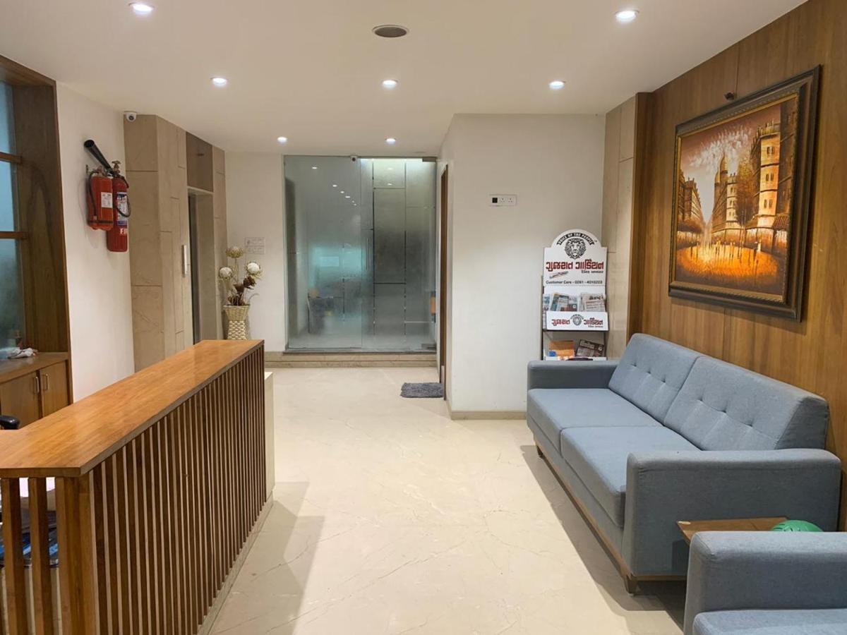 סוראט Hotel Regency מראה חיצוני תמונה